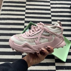 OFF-WHITE VIRGIL ABLOH Odsey